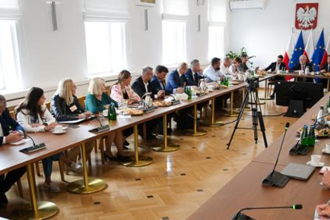 Pomoc dla rolników i sadowników po klęskach żywiołowych - spotkanie w Ministerstwie
