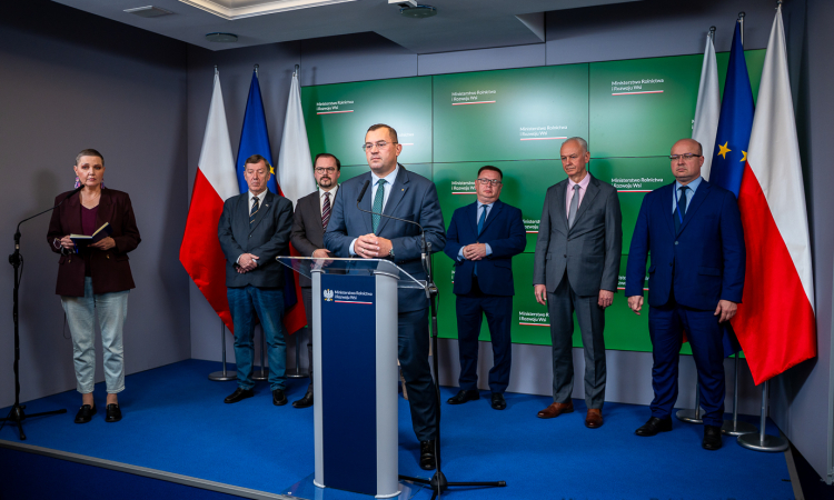 Minister Stefan Krajewski - Analizujemy sytuację na rynkach rolnych i reagujemy na wszystkie sygnały